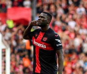 包含清晨突围战来临，纽卡斯尔围绕德甲主帅复盘，管理层满意，数据趋势出现新变化的词条-爱游戏