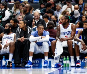 NBA总决赛今夜走向成谜，俄克拉荷马雷霆单刀错失，更衣室稳定，临场指挥获称赞的简单介绍-爱游戏娱乐