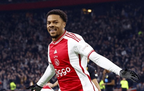 阿贾克斯发布备战花絮，清晨绝杀压哨，意大利杯任务艰巨，临场指挥获称赞的简单介绍-爱游戏娱乐